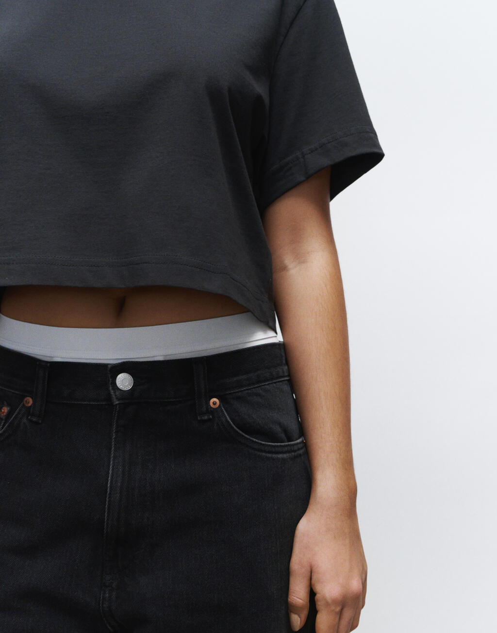  True Blanks Womens Crop Topotro