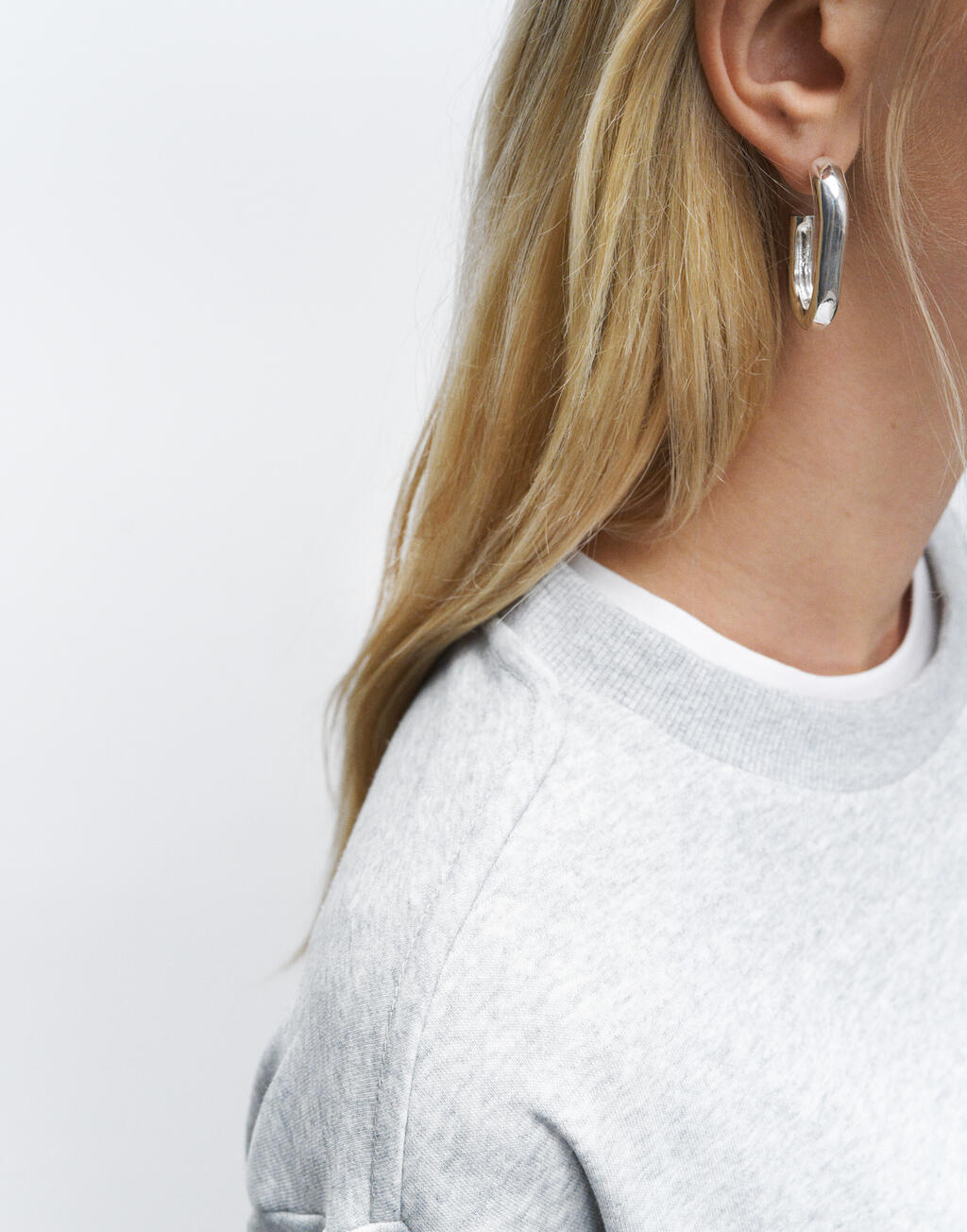  True Blanks Womens Regular Sweatshirtotro