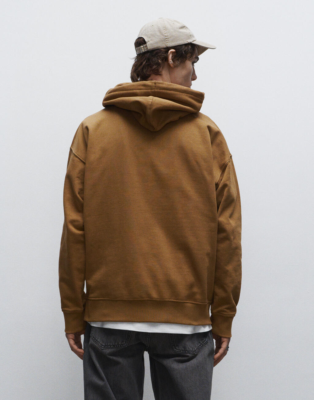 True Blanks Mens Boxy Hoodieotro