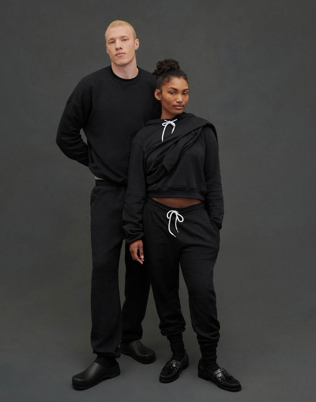  Bella Sudadera unisex polialgodón con capuchaotro