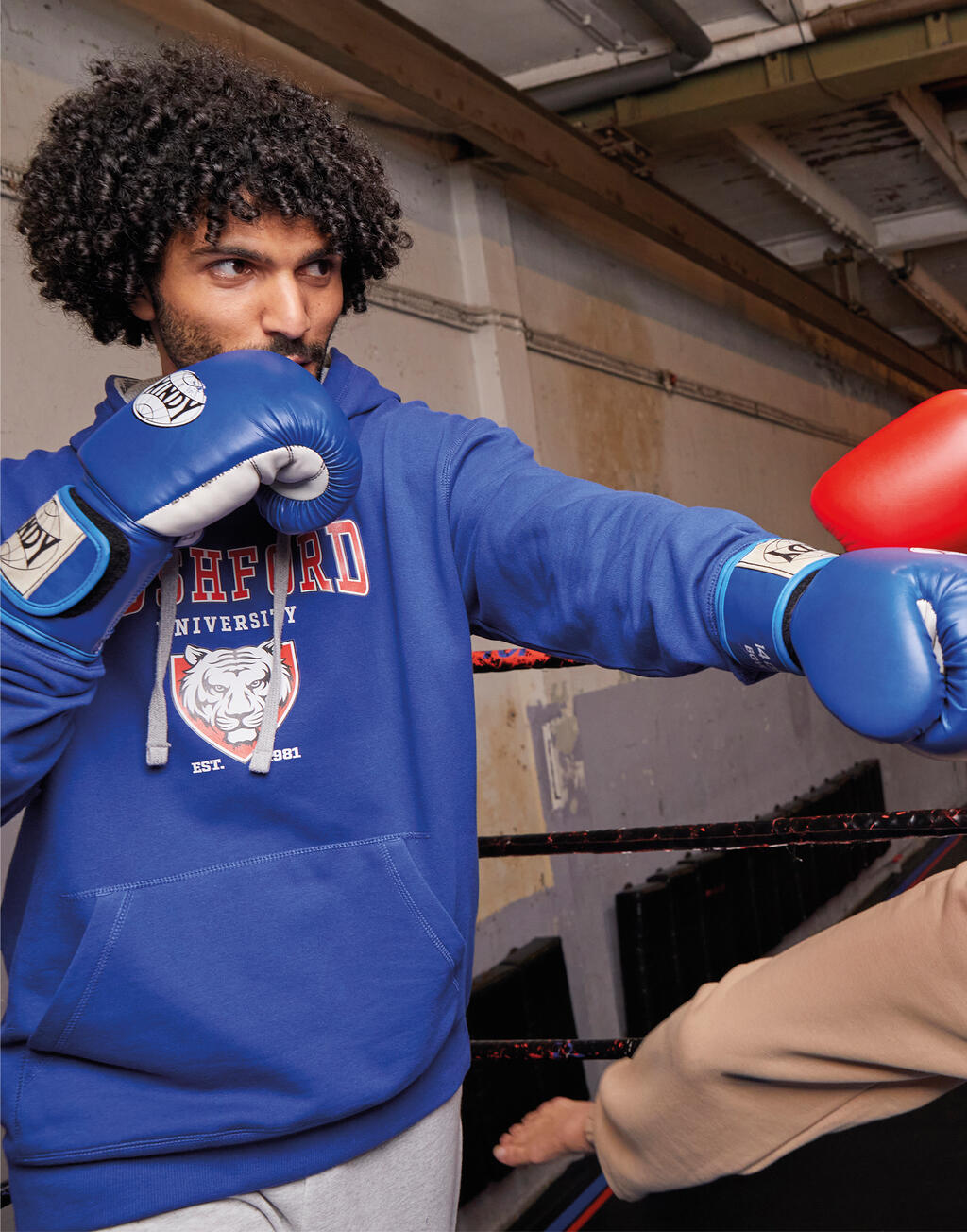  SG Sudadera capucha en contrasteotro