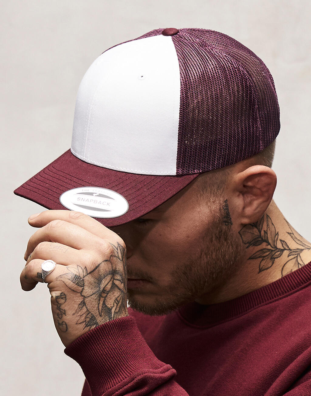  Yupoong Retro Trucker Frontal de colorotro