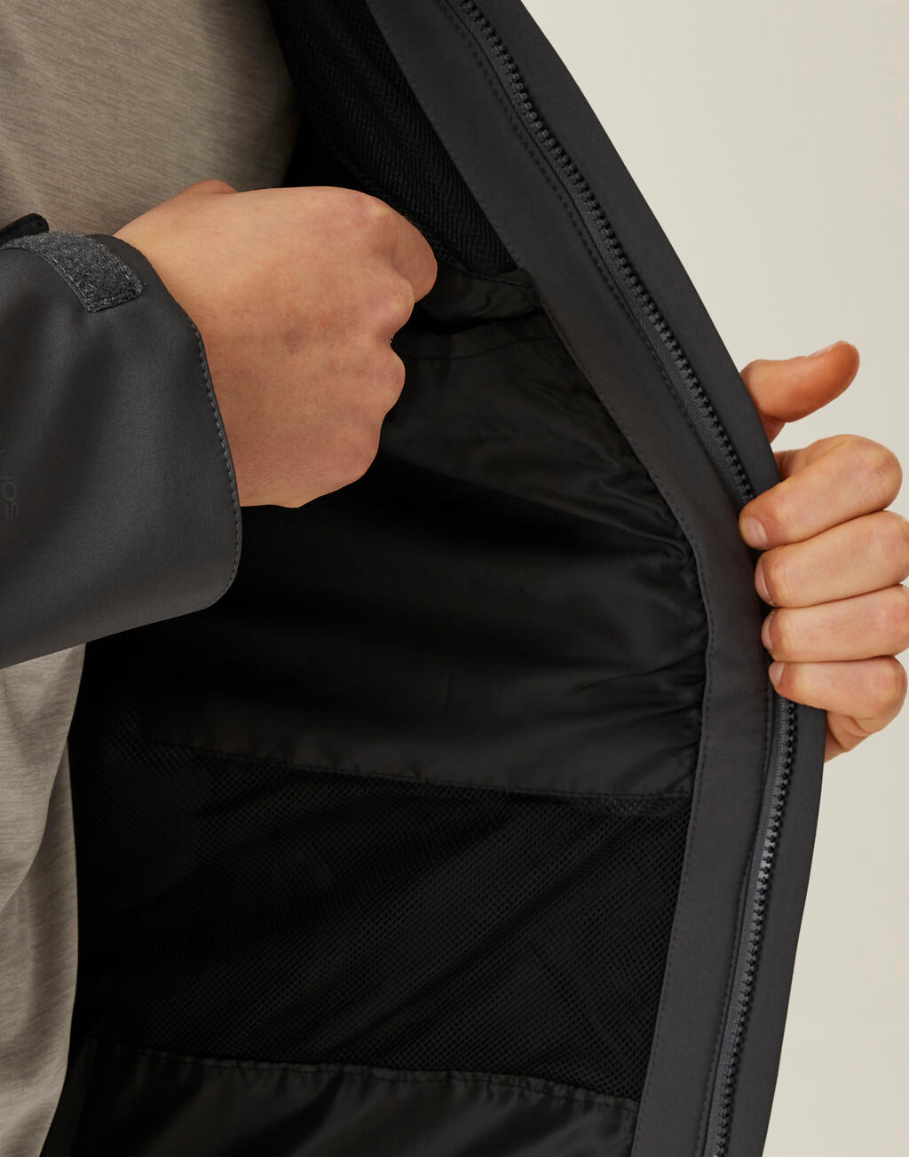  Regatta Repeller Lined Hooded Softshellotro