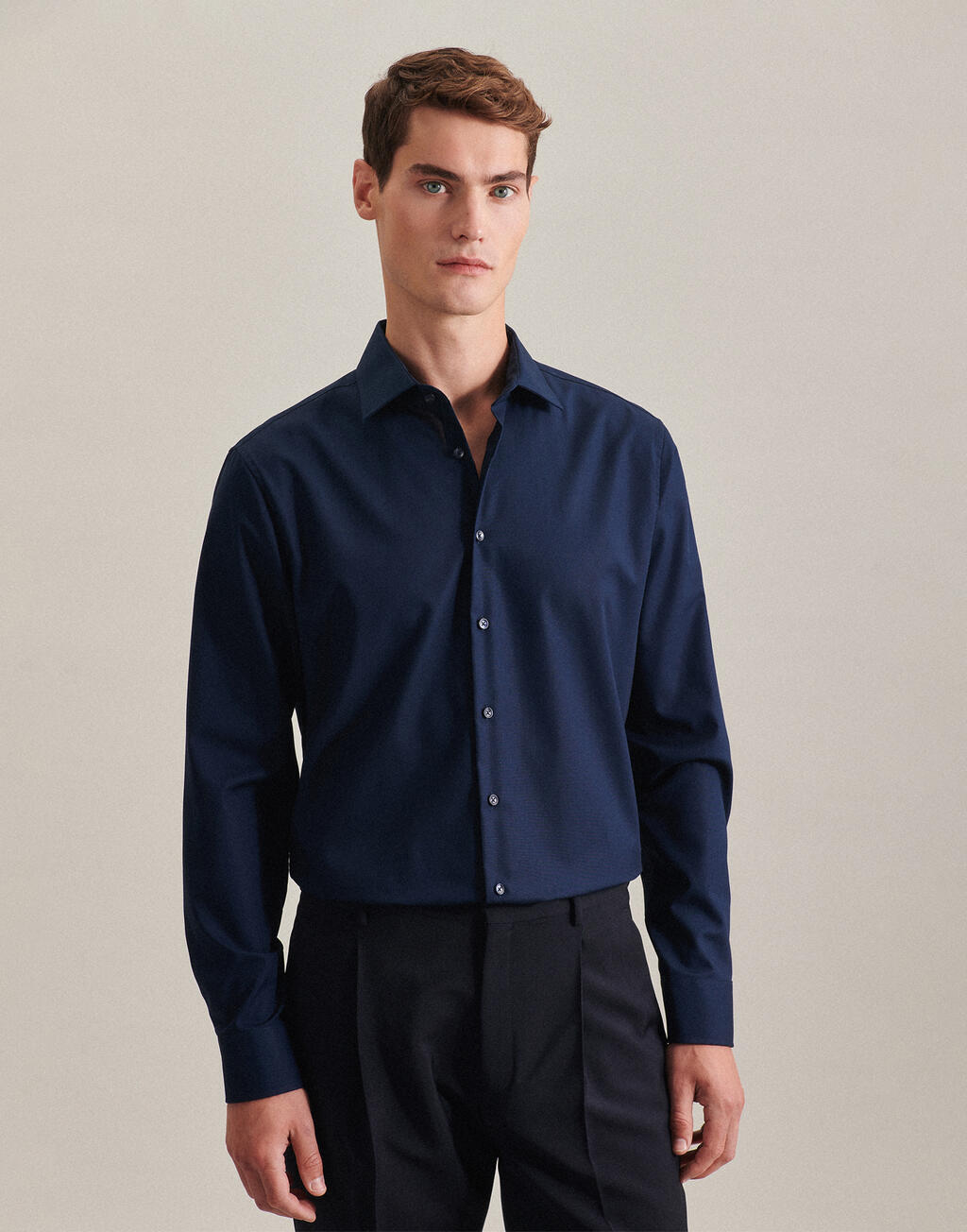 Seidensticker Camisa Kent ajustada manga larga hombre