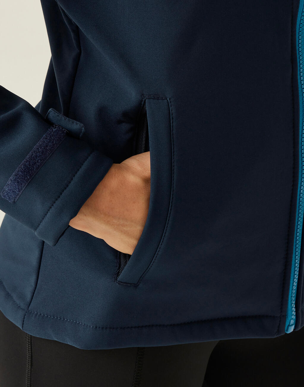  Regatta Softshell Capucha 3 capas Venturer Mujerotro