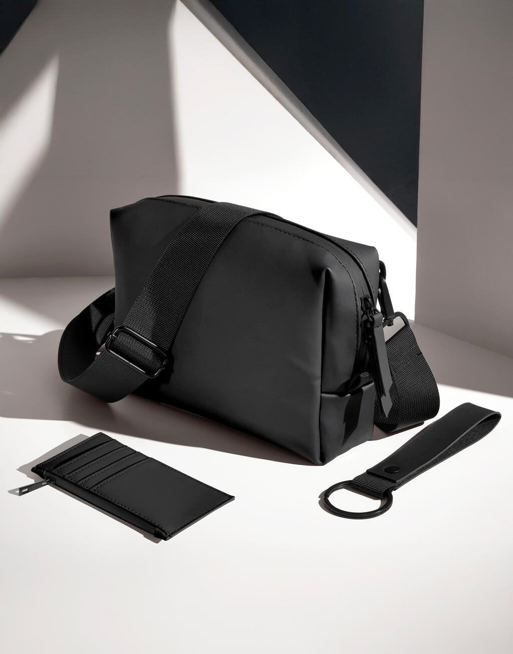  Bag Base Tarjetero Matte PUotro