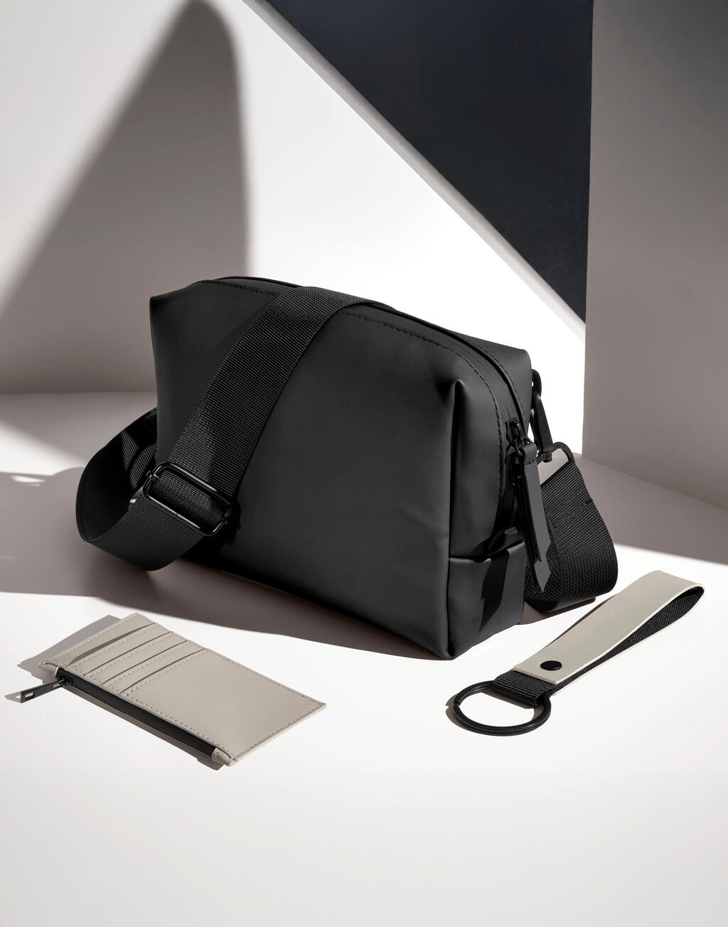  Bag Base Tarjetero Matte PUotro