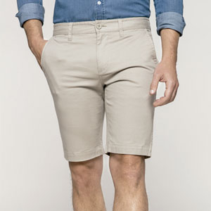 bermuda chino hombre