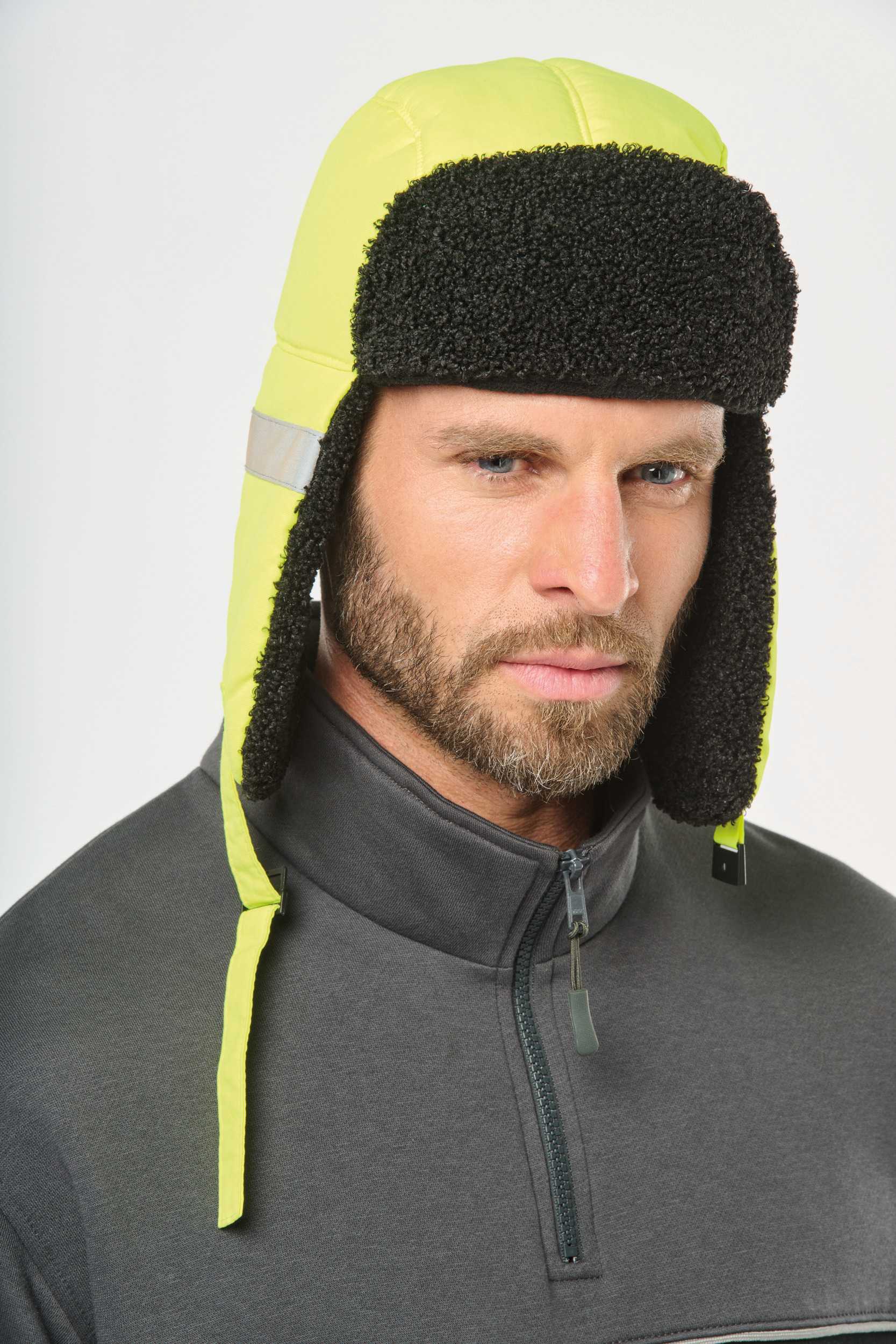  WK. Designed To Work Gorra acolchada con orejeras<br/>