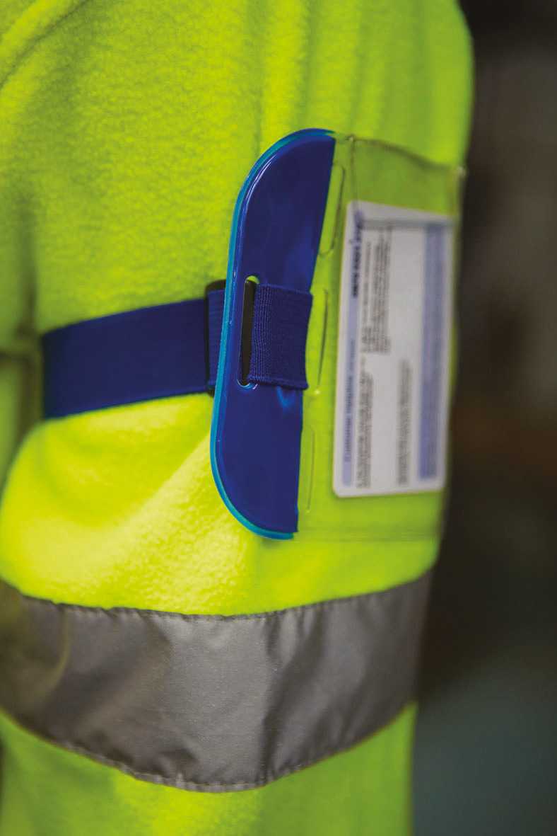  Yoko Brazalete de identidad