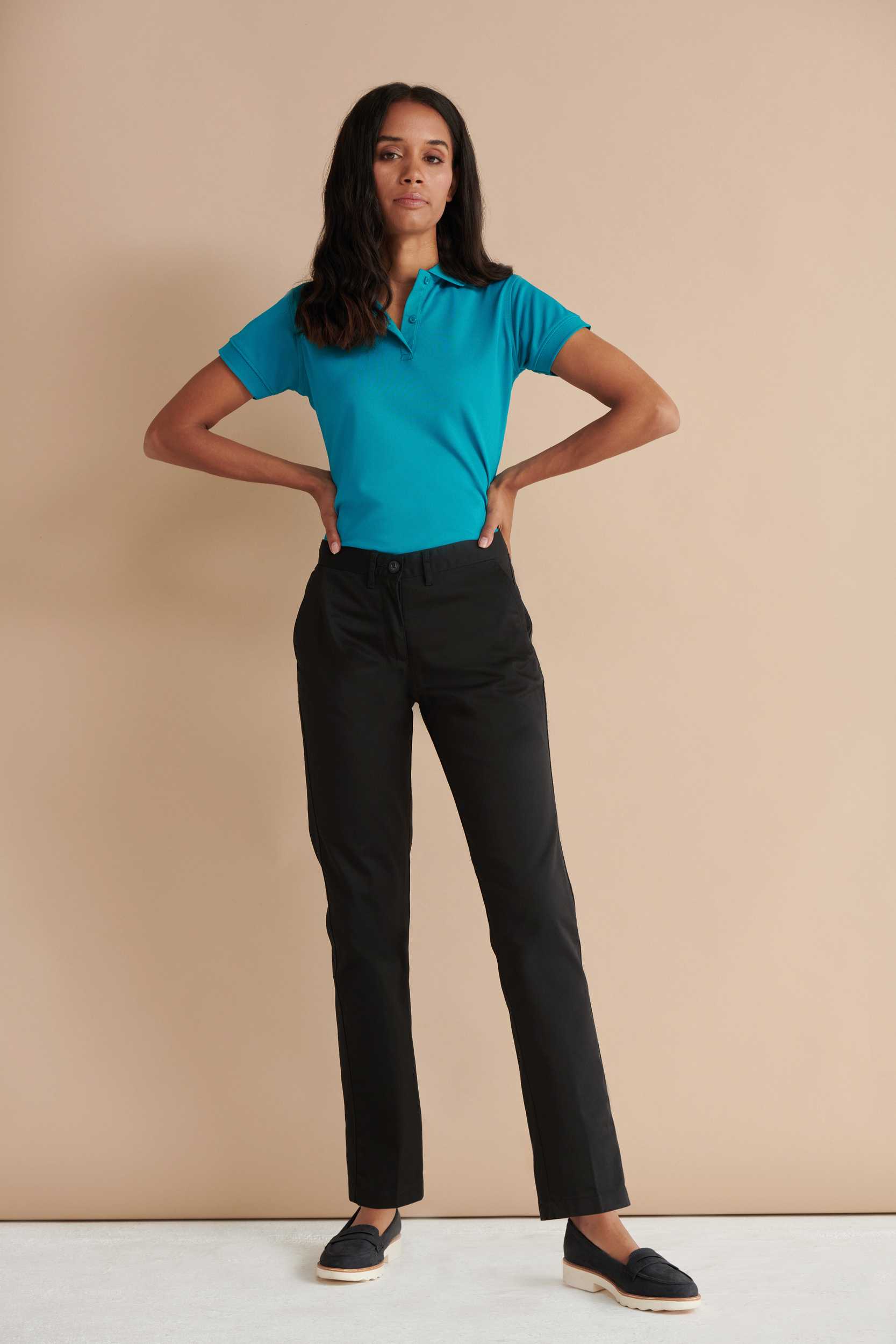  Henbury Pantalón chino 65/35 mujer
