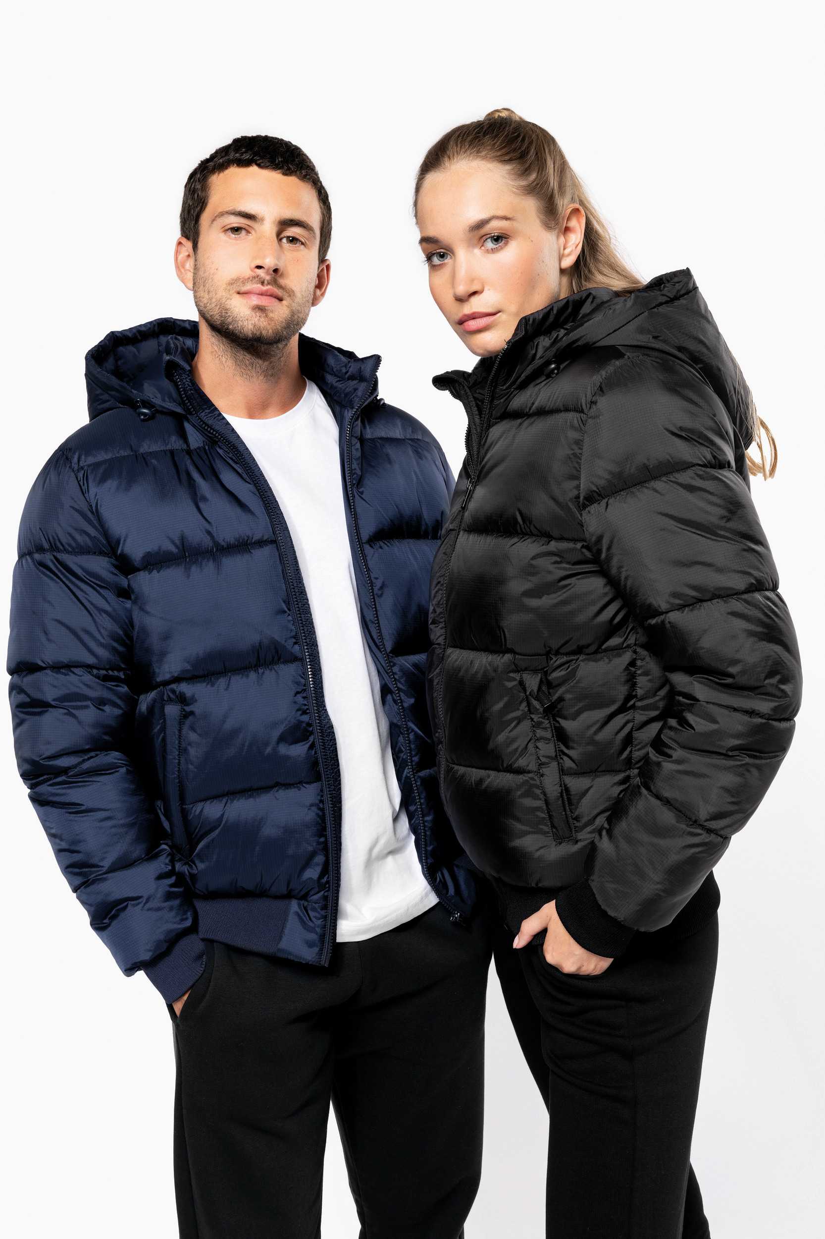 Kariban Chaqueta ripstop reciclada con capucha unisex