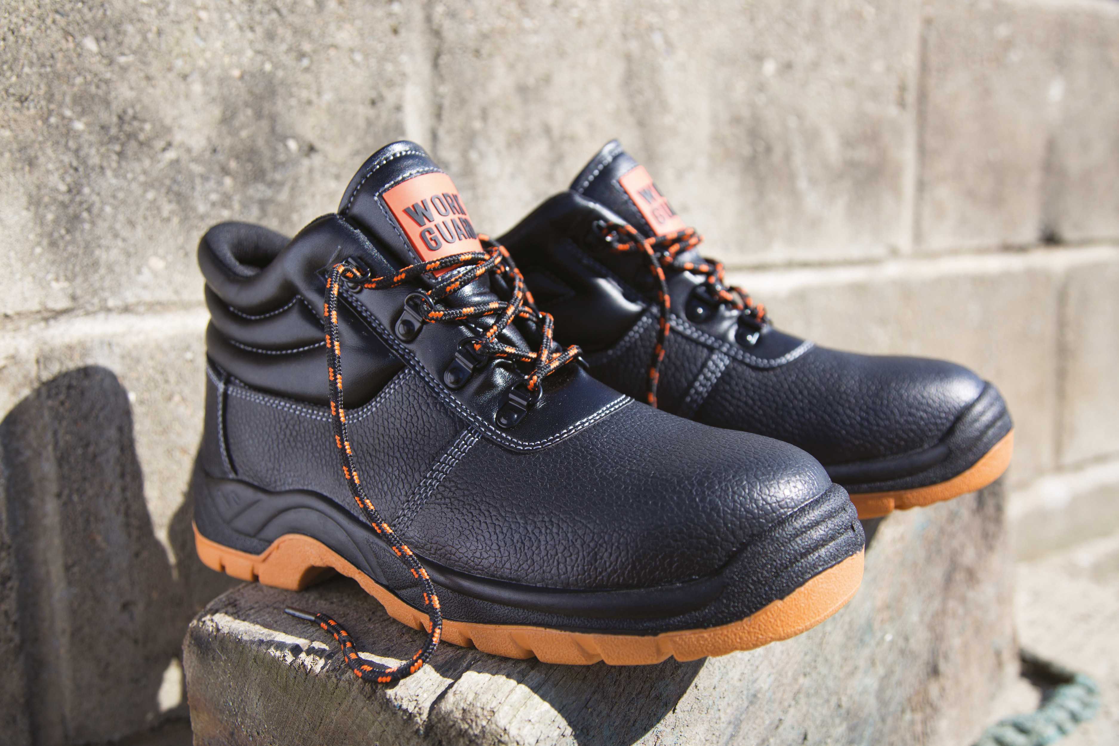 Calzado de Seguridad "Defence" Black